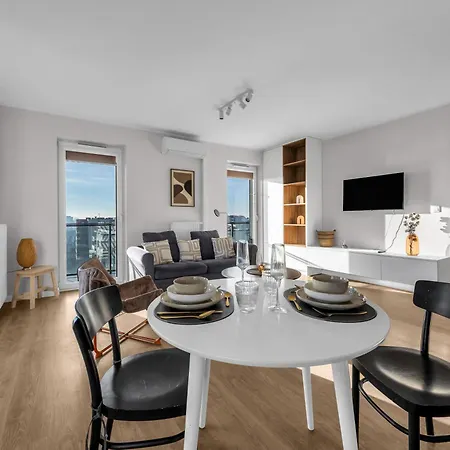 아파트 Yellow Soho Factory Elegant By Bookinghost