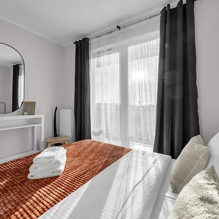 Yellow Soho Factory Elegant By Bookinghost Warschau